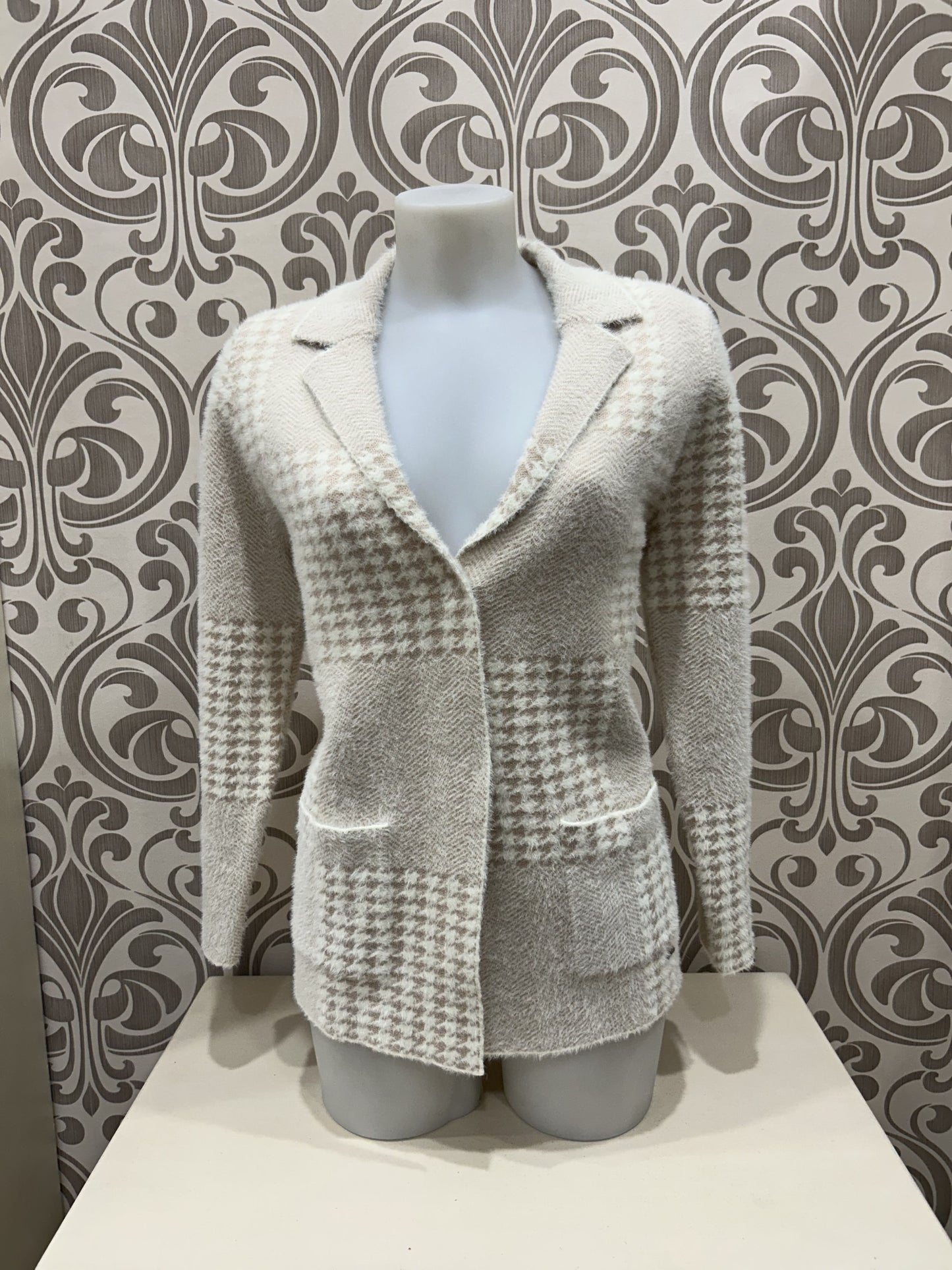 CHAQUETA BEIGE
